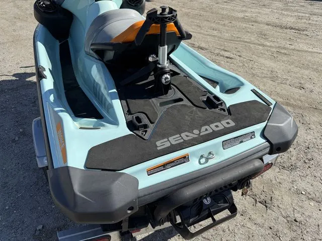 Slide: The Image of Sea-Doo Wake 2025 - 5