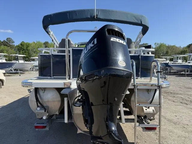 Slide: The Image of Tahoe Sport Rear Fish 23' 2023 - 3