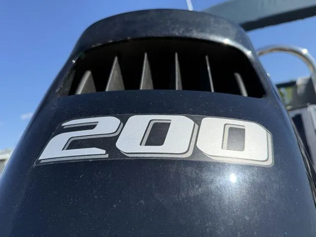 Slide: The Image of Tahoe Sport Rear Fish 23' 2023 - 4