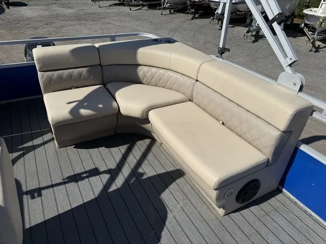 Slide: The Image of Lexington 317 2020 - 10