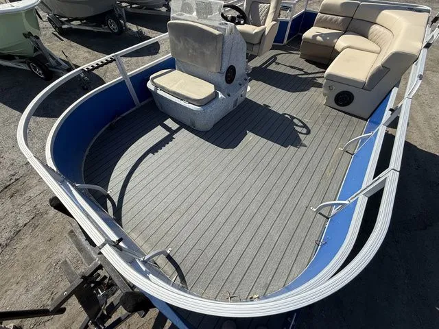 Slide: The Image of Lexington 317 2020 - 7