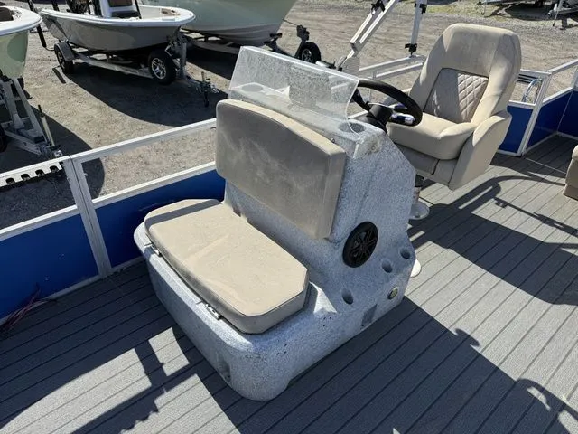 Slide: The Image of Lexington 317 2020 - 9