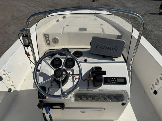 Slide: The Image of Scout 200 Bay Scout 2009 - 12