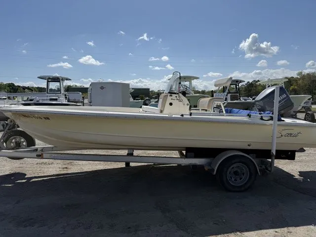 Slide: The Image of Scout 200 Bay Scout 2009 - 3