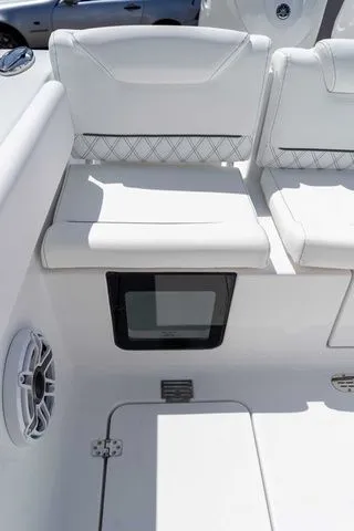 Slide: The Image of Sportsman Heritage 261 Center Console 2026 - 16