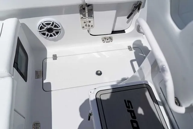 Slide: The Image of Sportsman Heritage 261 Center Console 2026 - 22