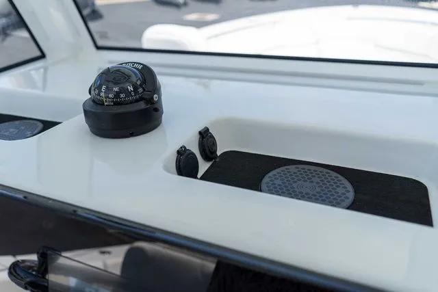 Slide: The Image of Sportsman Heritage 261 Center Console 2026 - 27