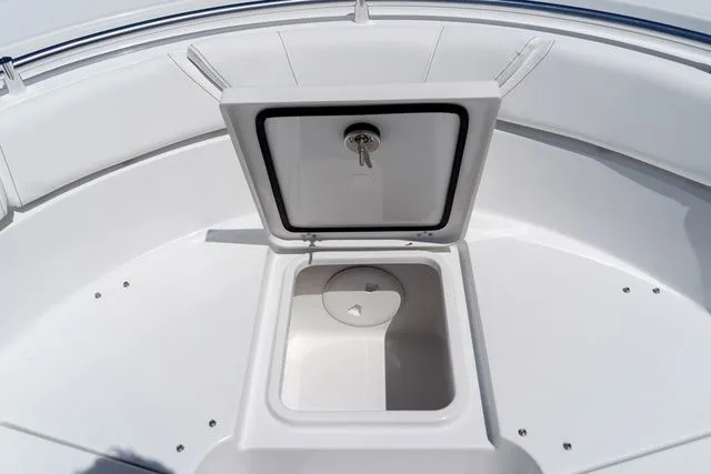 Slide: The Image of Sportsman Heritage 261 Center Console 2026 - 33