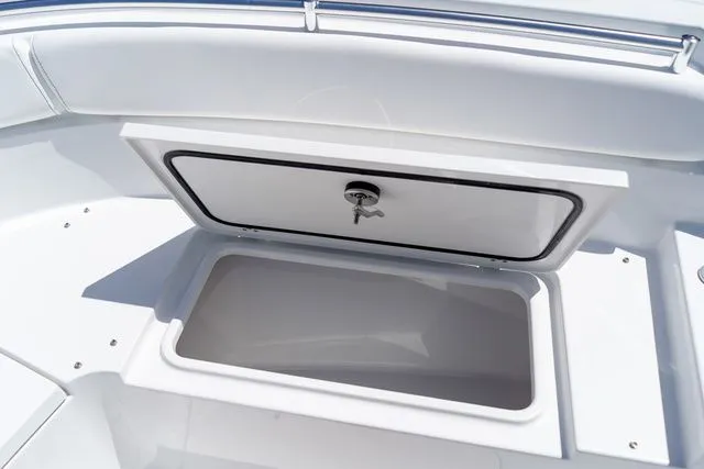Slide: The Image of Sportsman Heritage 261 Center Console 2026 - 35