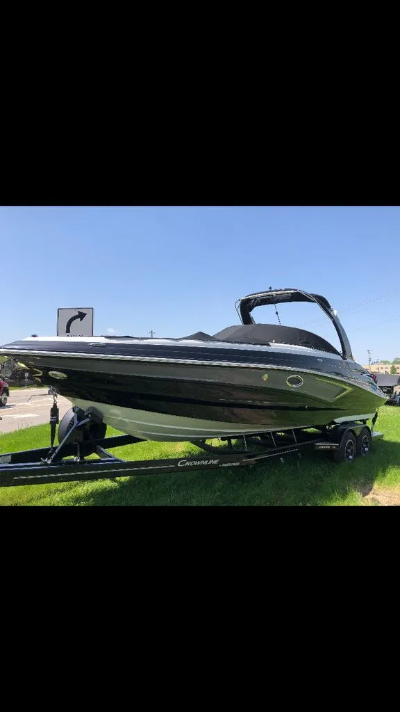 Slide: The Image of Crownline Boats 290 SS 2020 - 10