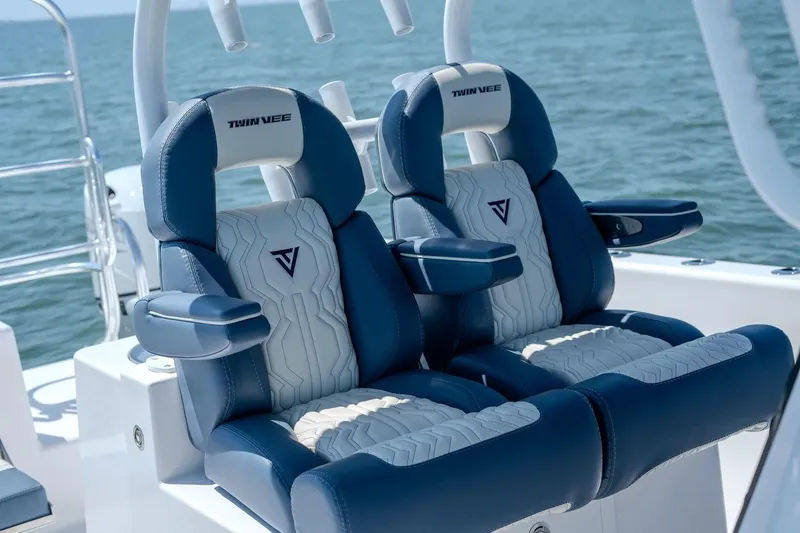 Slide: The Image of Luxury seating on Twin Vee 260 GFX2 CC boat, 2026 model. - 7