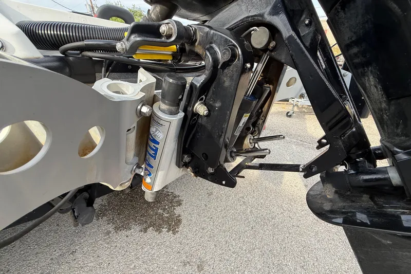 Slide: The Image of Close-up of 2016 Nitro Z21 boat engine mount and hydraulic system. - 29