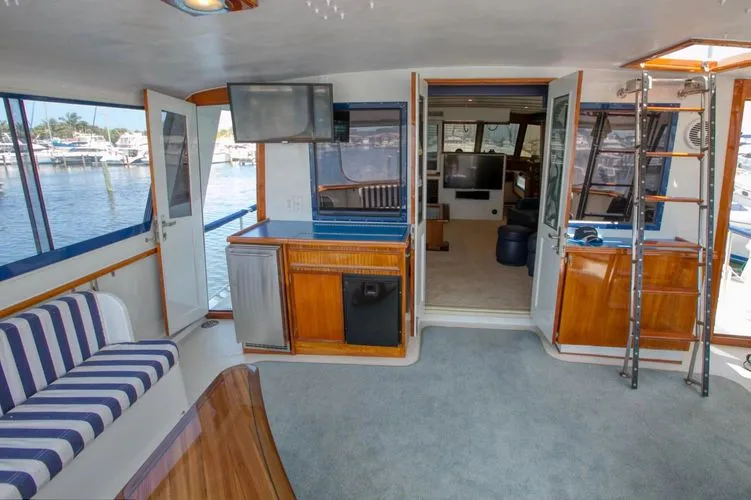 Slide: The Image of 1981 Hatteras 56 My - Image 25 - 25