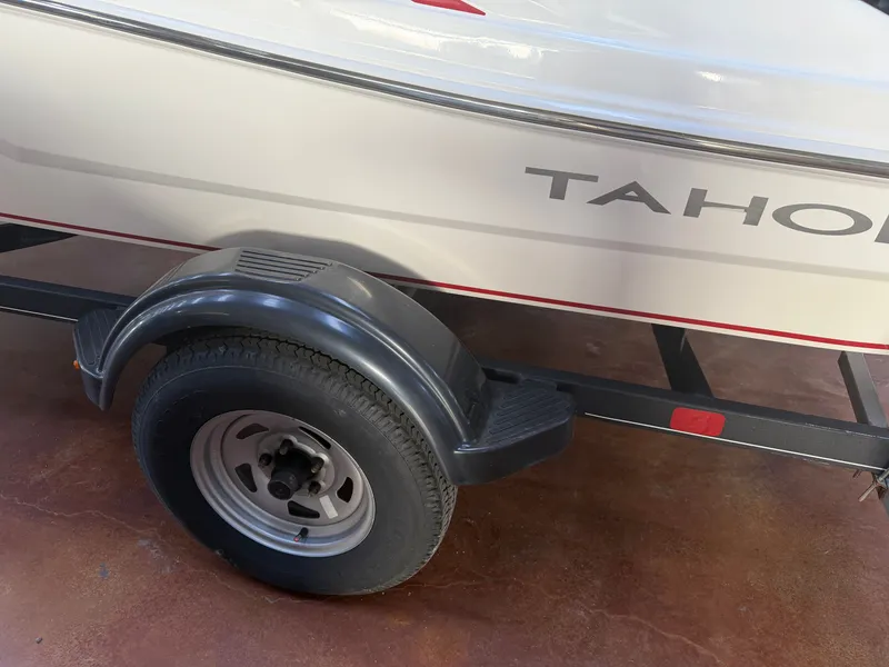 Slide: The Image of Tracker TAHOE T16 2021 - 13