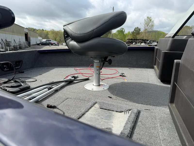 Slide: The Image of Tracker Pro-Guide V175 2023 - 11