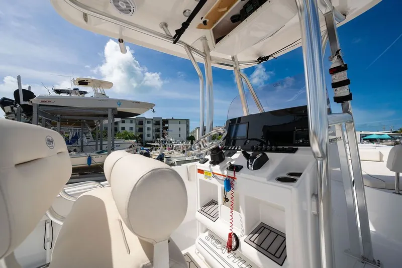 Slide: The Image of Sea Hunt Ultra 234 2023 - 15