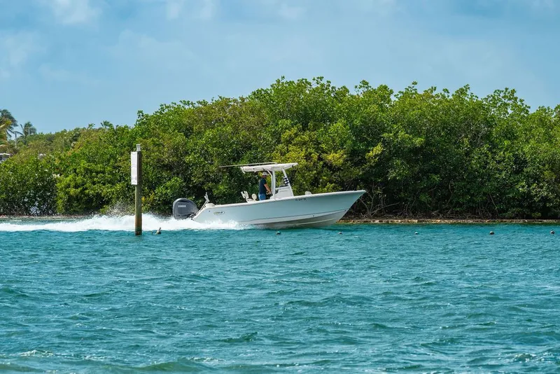 Slide: The Image of Sea Hunt Ultra 234 2023 - 5