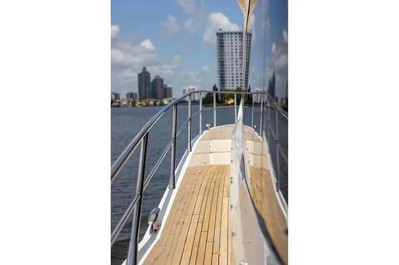 Slide: The Image of Sunseeker Manhattan 68 yacht deck with city skyline, 2021 model. - 139