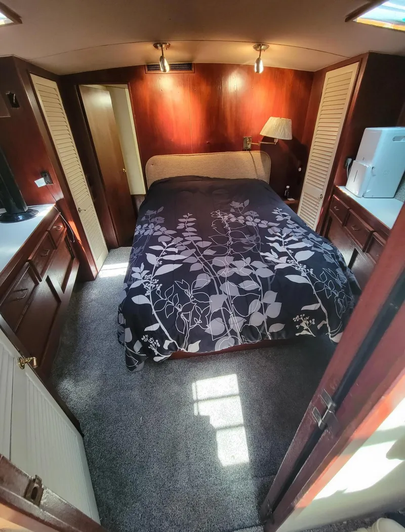 Slide: The Image of Master Stateroom - 23