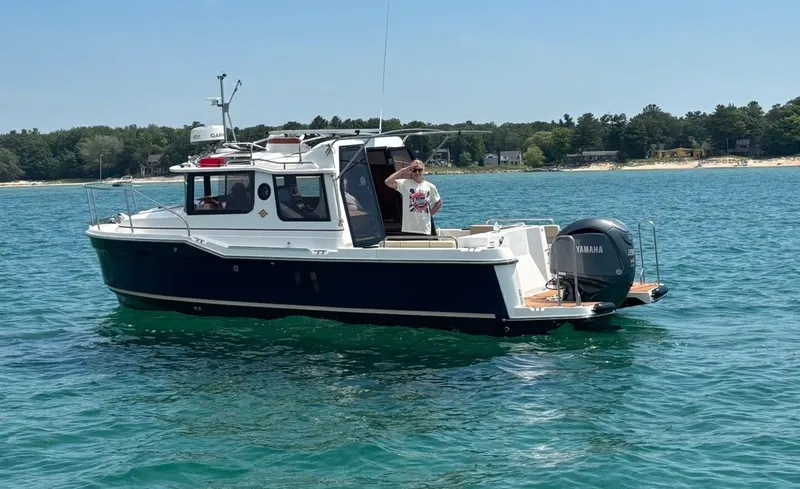The Image of Ranger Tugs R 25 NW 2023 on open water. - 0