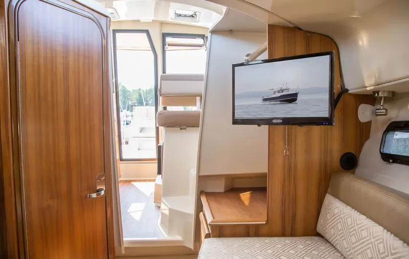 Slide: The Image of Ranger Tug R 25 NW 2023 - 4