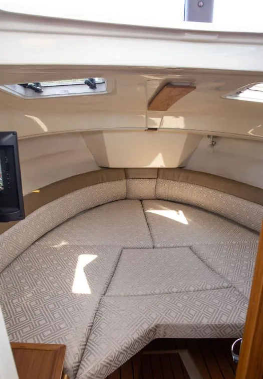 Slide: The Image of Ranger Tug R 25 NW 2023 - 5