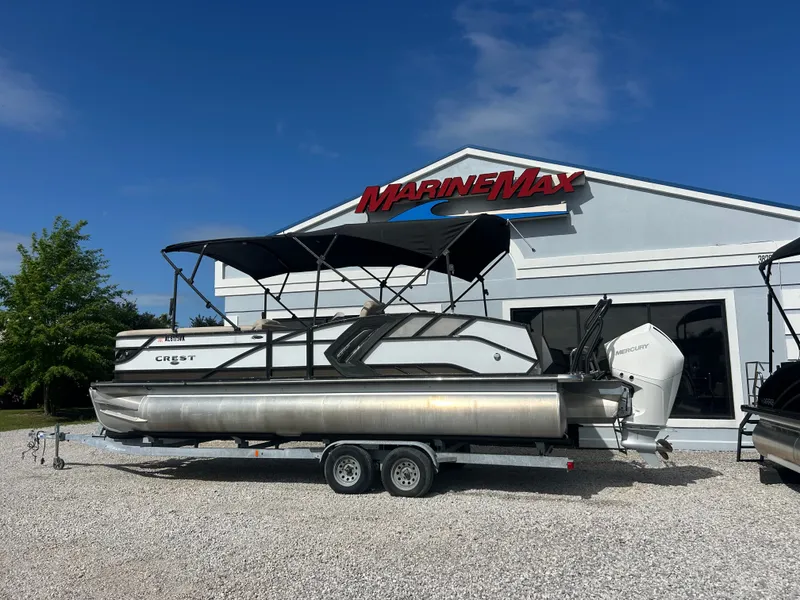 Slide: The Image of Crest 250 Caribbean Platinum 2021 - 5