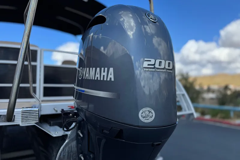 Slide: The Image of Yamaha 200 outboard motor on 2022 Bennington SX23 Salt Water Series boat. - 8