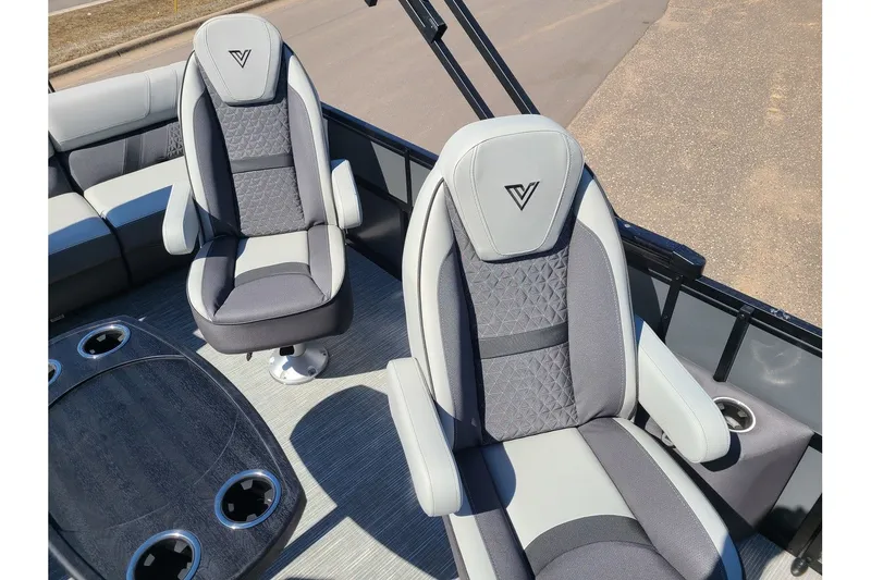 Slide: The Image of Interior of 2025 Viaggio Lago Z22Q with luxurious seating. - 8