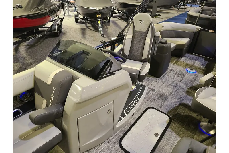 Slide: The Image of Interior of 2026 Viaggio Lago Z22U Tritoon boat. - 7