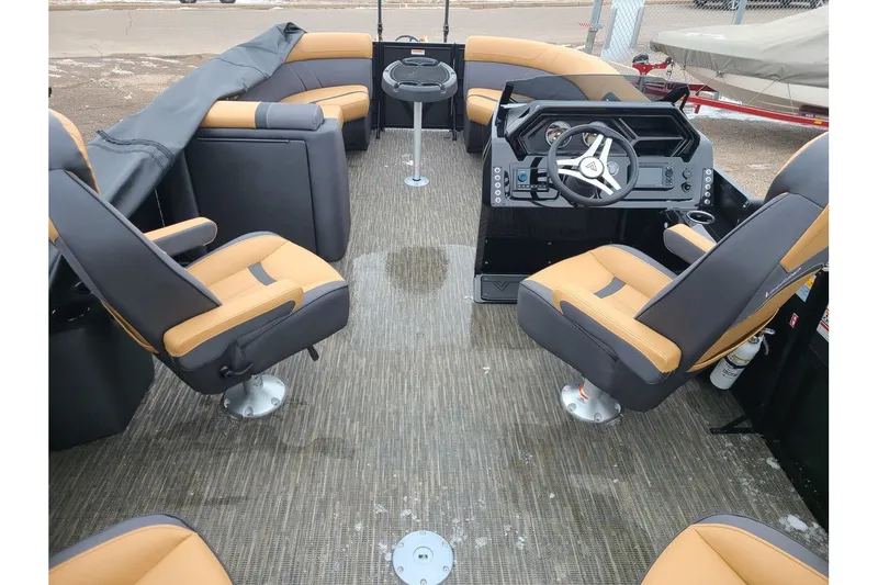 Slide: The Image of Interior of 2026 Viaggio Lago X22Q with luxurious seating. - 11