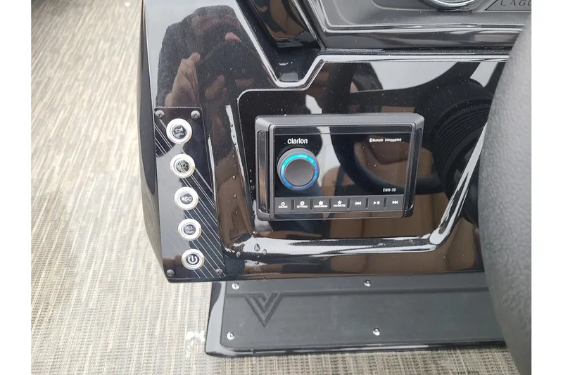 Slide: The Image of Viaggio Lago X22Q 2026 dashboard featuring Clarion control panel. - 15