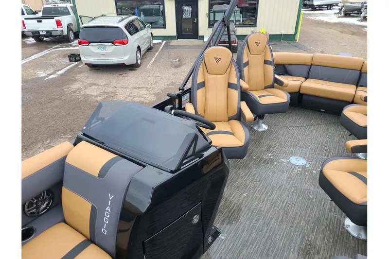 Slide: The Image of Interior of 2026 Viaggio Lago X22Q with luxurious seating. - 6