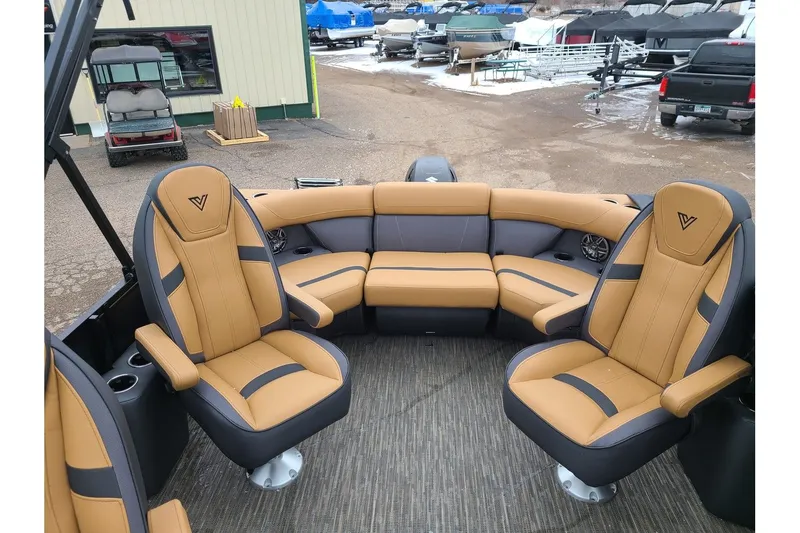 Slide: The Image of Interior of 2026 Viaggio Lago X22Q with luxurious seating. - 8