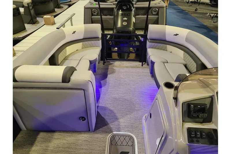 Slide: The Image of Interior of 2026 Starcraft EXS 3 DL with luxurious seating. - 19