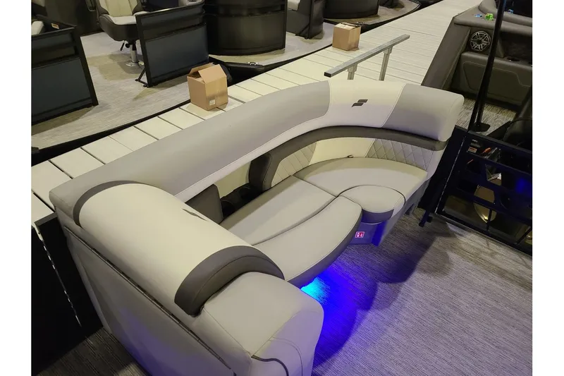 Slide: The Image of Luxurious seating on Starcraft EXS 3 DL 2026 boat. - 21
