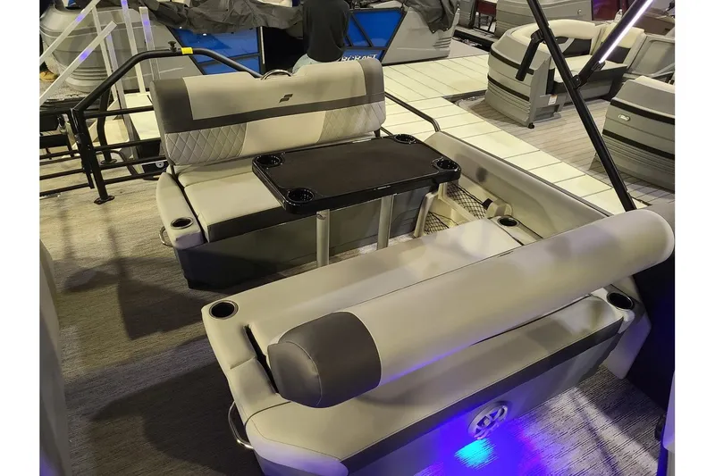 Slide: The Image of Interior of 2026 Starcraft EXS 3 DL with luxurious seating. - 8