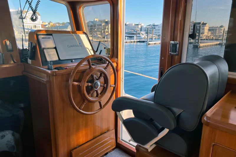 Slide: The Image of 2016 Helmsman Trawlers 38 Pilothouse for sale - Pilothouse Helm - Owner Provided - 8
