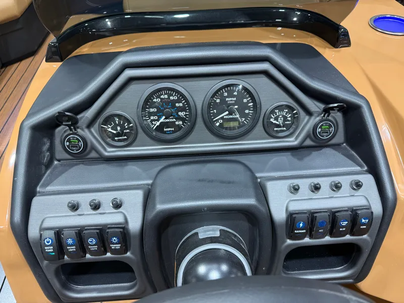 Slide: The Image of Dashboard of Bentley Pontoons Legacy 223 Swingback Tritoon 2026. - 13