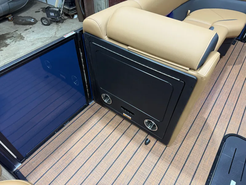 Slide: The Image of Interior of Bentley Pontoons Legacy 223 Swingback Tritoon, 2026 model. - 26