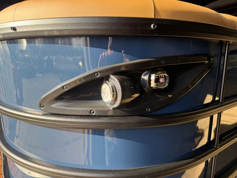 Slide: The Image of Close-up of Bentley Pontoons Legacy 223 Swingback Tritoon, model year 2026. - 40