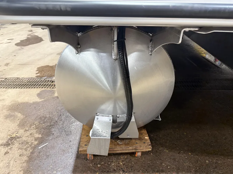 Slide: The Image of Underside of a 2026 Bentley Pontoons Legacy 223 Swingback Tritoon. - 45