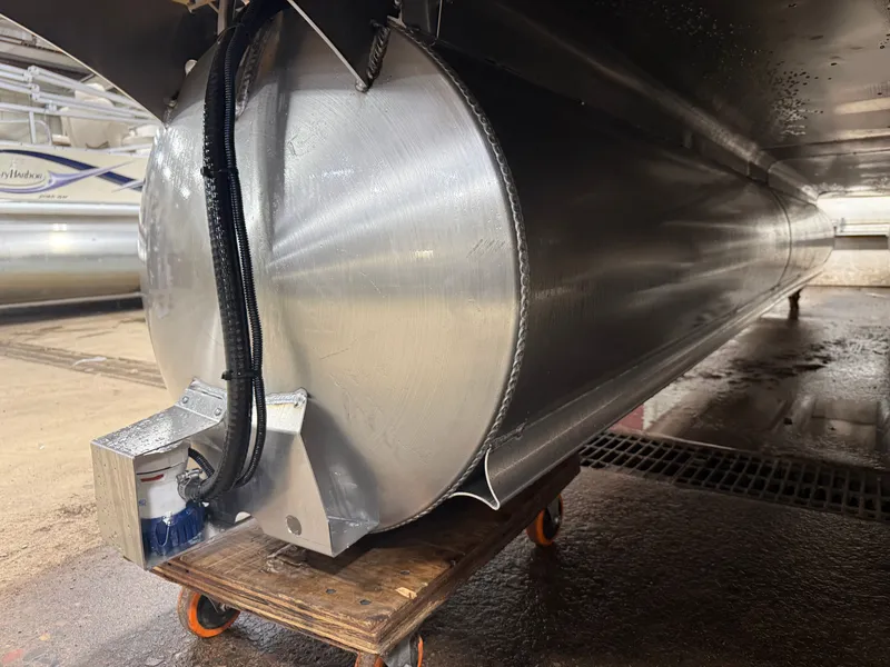 Slide: The Image of Close-up of a 2026 Bentley Pontoons Legacy 223 Tritoon. - 46