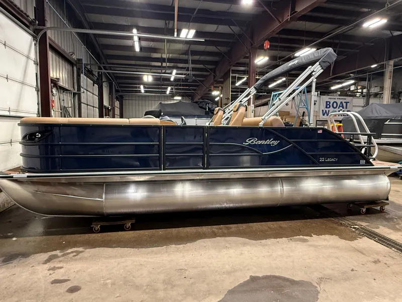 Slide: The Image of Bentley Pontoons Legacy 223 Swingback Tritoon & Honda 4-Stroke EFI 2026 - 52