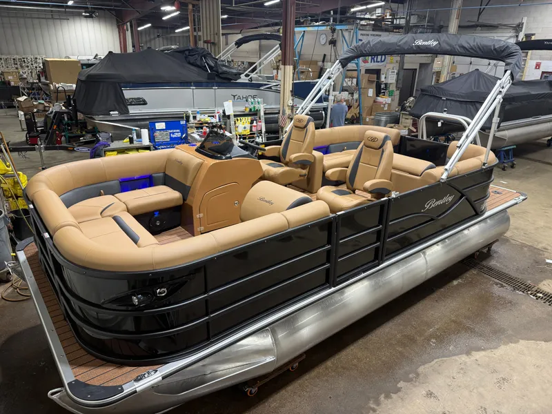 The Image of 2026 Bentley Pontoons Legacy 200 Navigator in factory setting. - 1