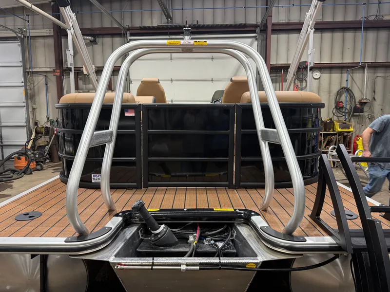 Slide: The Image of 2026 Bentley Pontoons Legacy 200 Navigator in factory setting. - 39