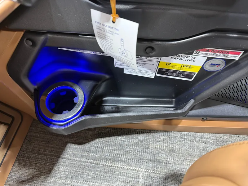 Slide: The Image of Illuminated cup holder in 2025 Tahoe Cascade 2385 Tritoon. - 18