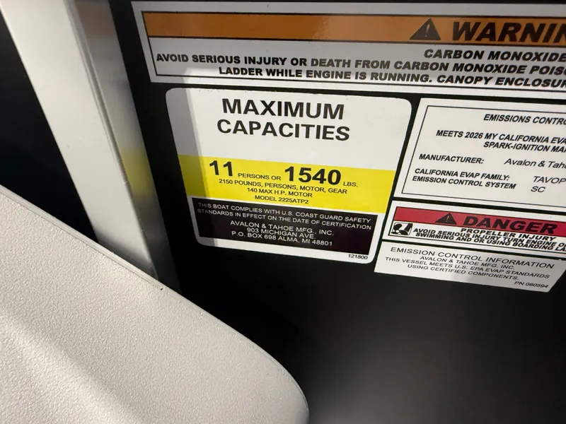 Slide: The Image of Tahoe LTZ 2385 Quad Lounge & Honda 4-Stroke EFI 2026 - 18