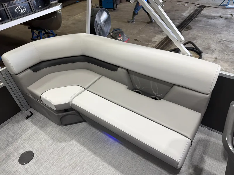 Slide: The Image of Interior of 2026 Princecraft Vectra 21 Pontoon with comfortable seating. - 17