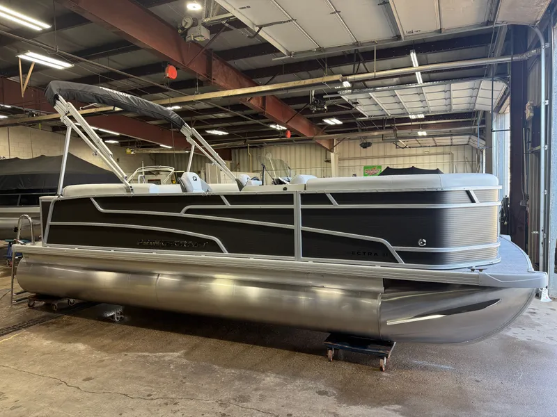 Slide: The Image of 2026 Princecraft Vectra 21 Pontoon displayed indoors. - 36